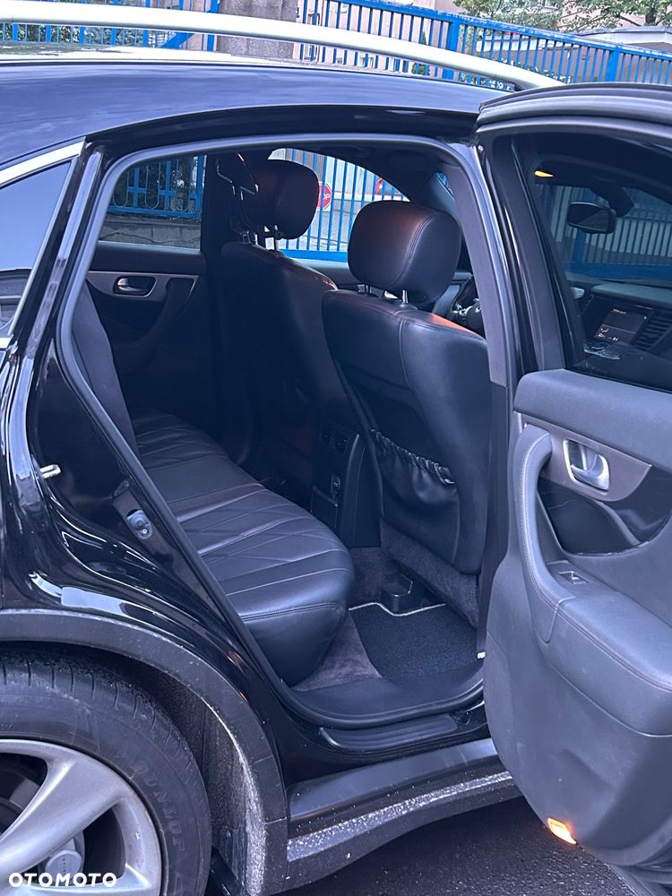 Infiniti QX70 3.0d S Premium - 10