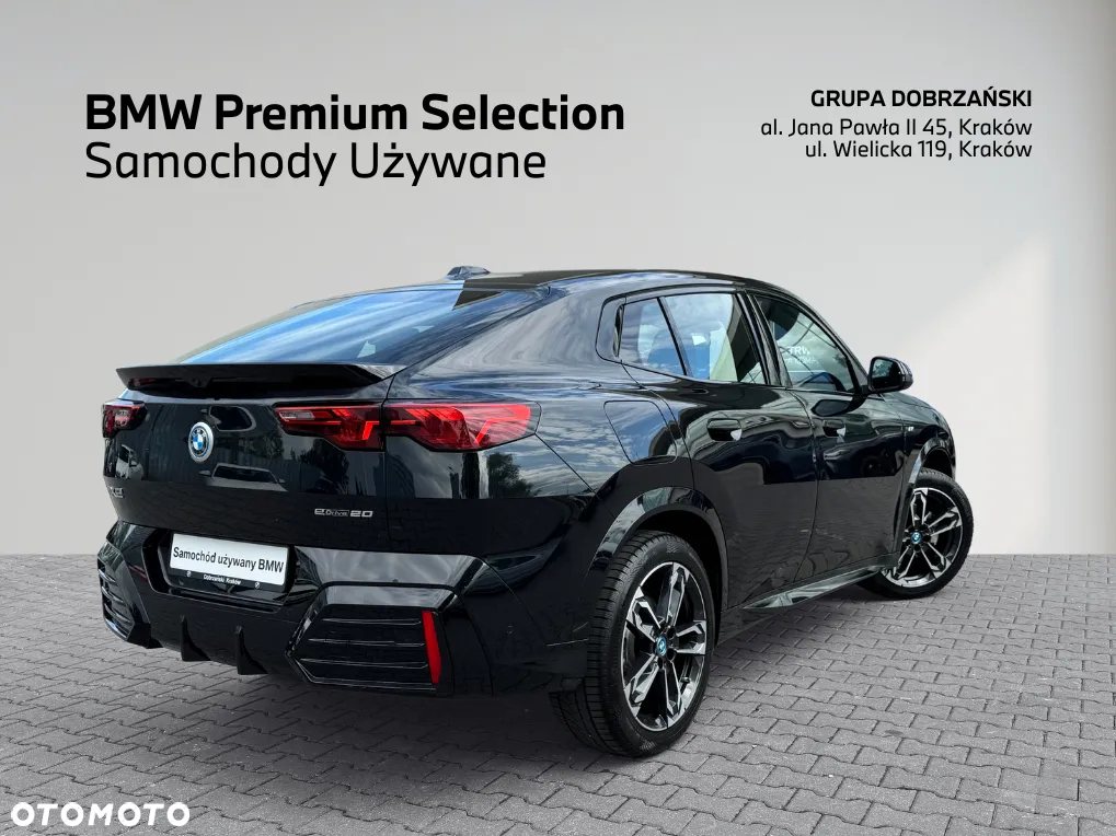 BMW iX2 eDrive20 66.5kWh M Sport - 3