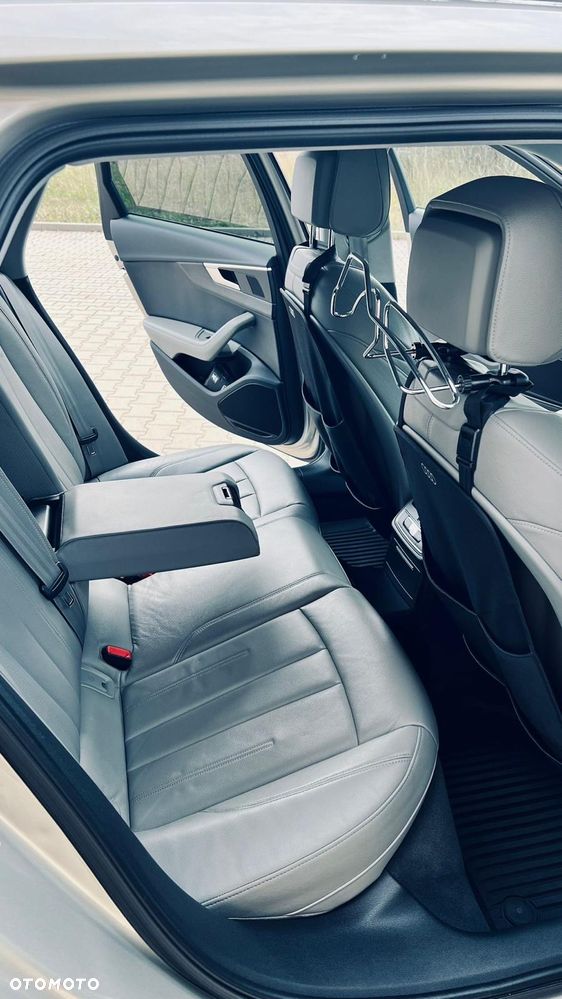 Audi A4 Allroad - 24