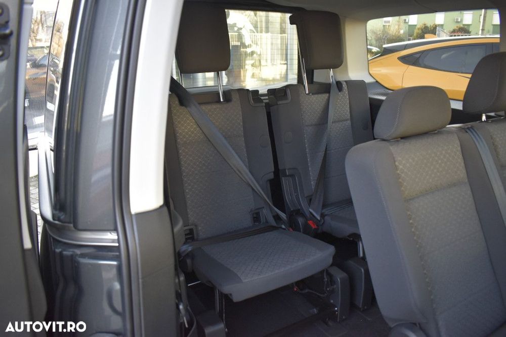 Ford Tourneo Connect - 12
