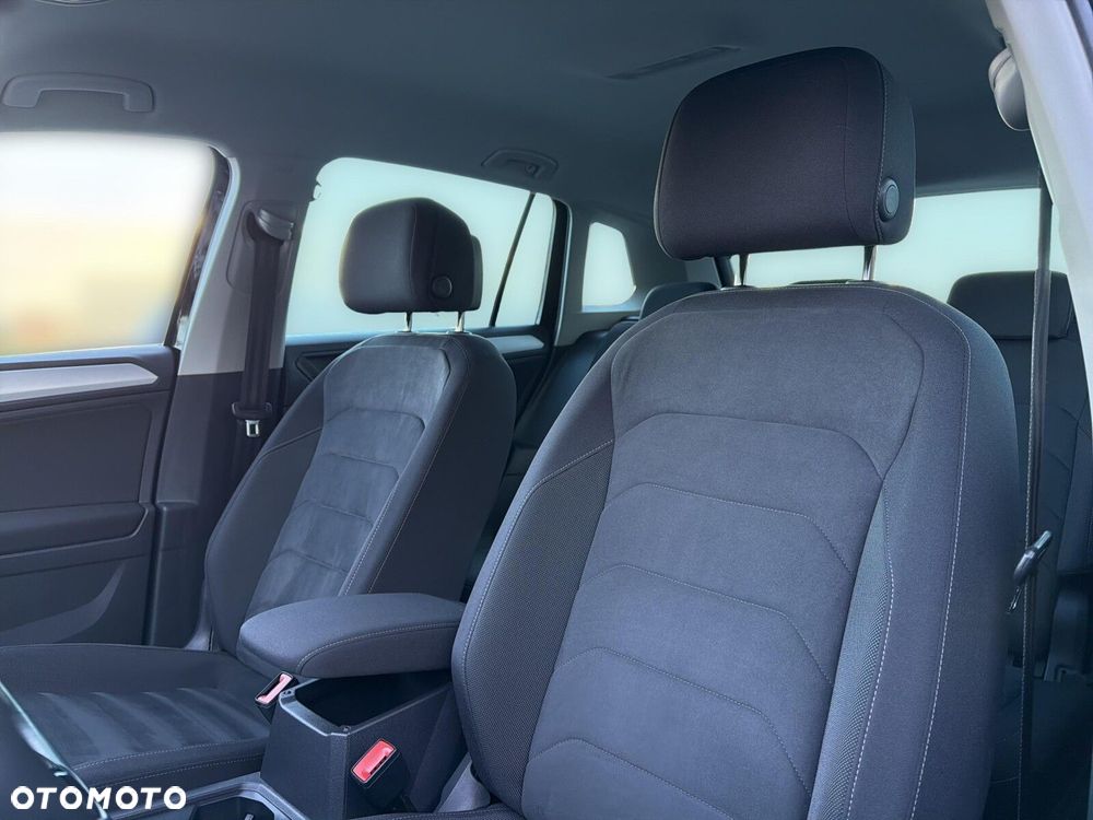 Volkswagen Tiguan - 12