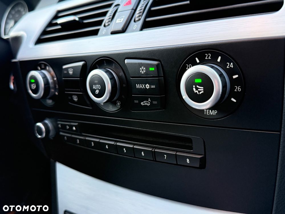 BMW Seria 5 523i Edition Exclusive - 21