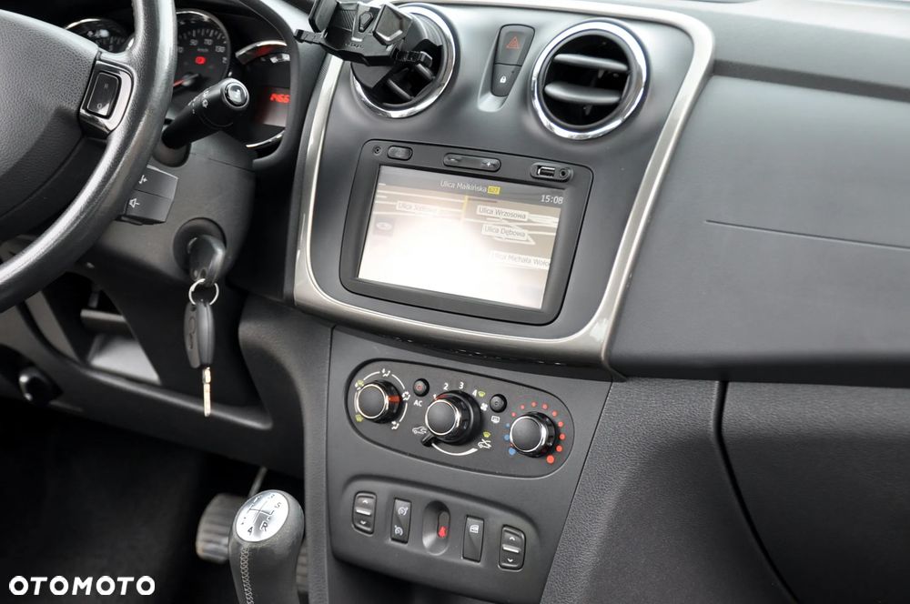 Dacia Sandero Stepway TCe 90 Prestige - 27