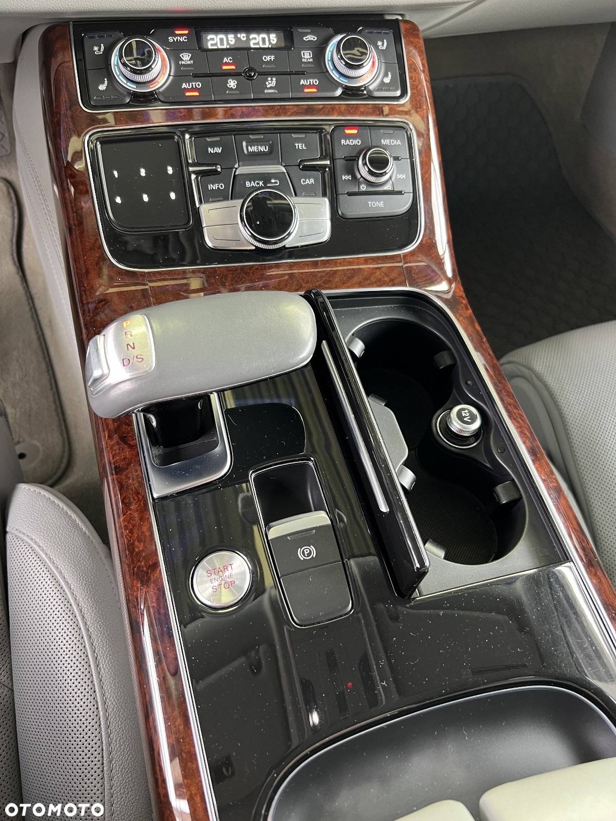 Audi A8 L 55 TFSI quattro tiptronic - 11