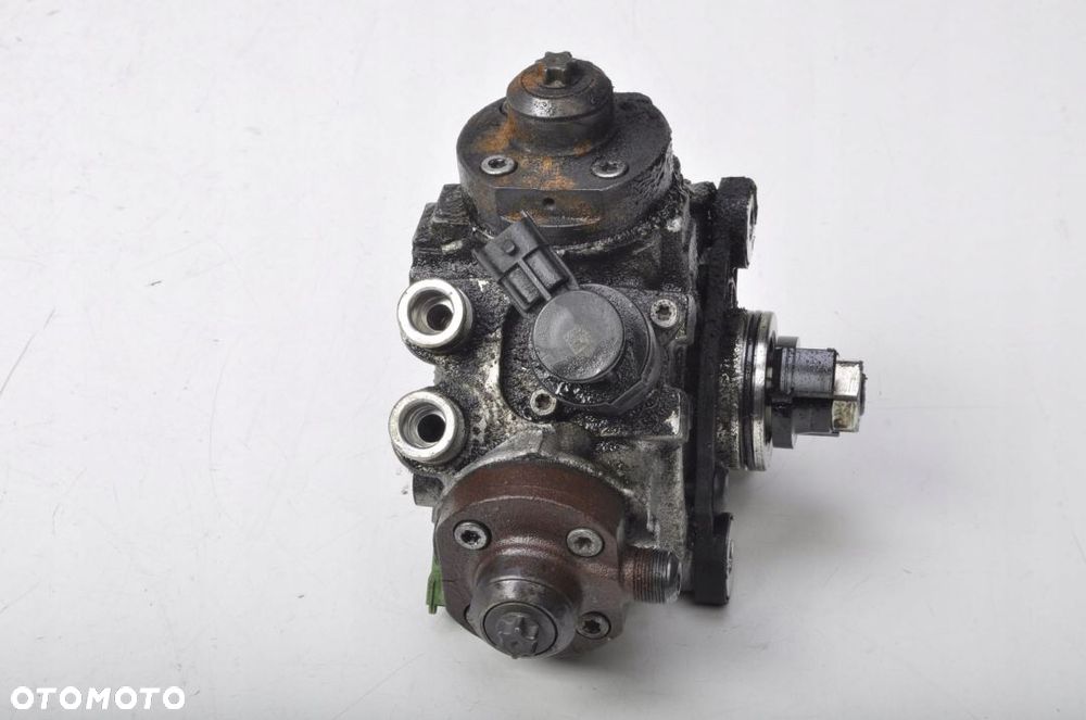 V40 II 2.0 D4  POMPA WTRYSKOWA 31372081 0445010681 - 6