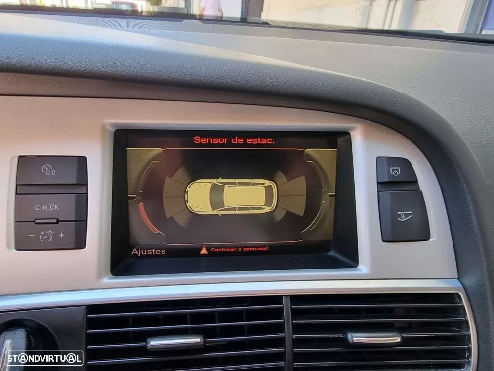 Audi A6 Avant 3.0 TDI V6 quattro Sport Tiptronic - 25