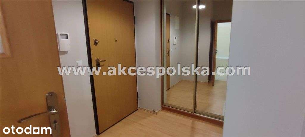 Komfortowe . Wpełni Wyposazone, Garaż, Balkon