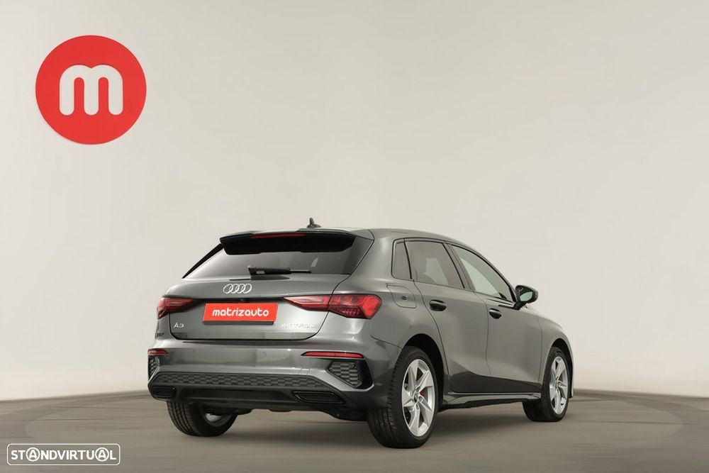 Audi A3 Sportback 45 TFSIe S line - 4