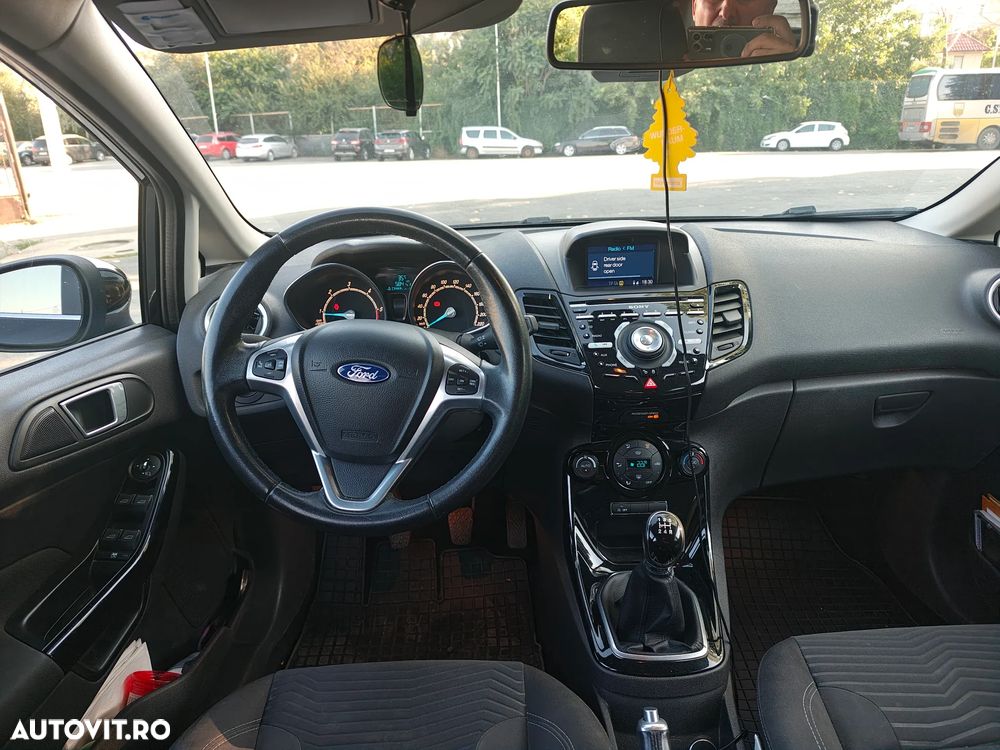 Ford Fiesta 1.6 TDCI DPF Titanium - 6