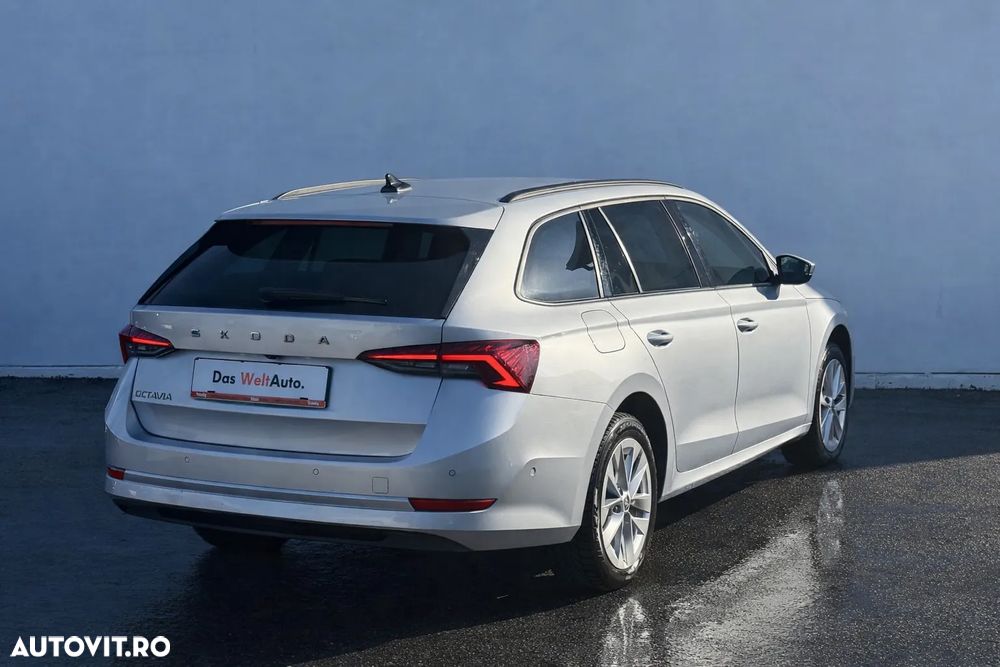 Skoda Octavia 2.0 TDI DSG Style - 4