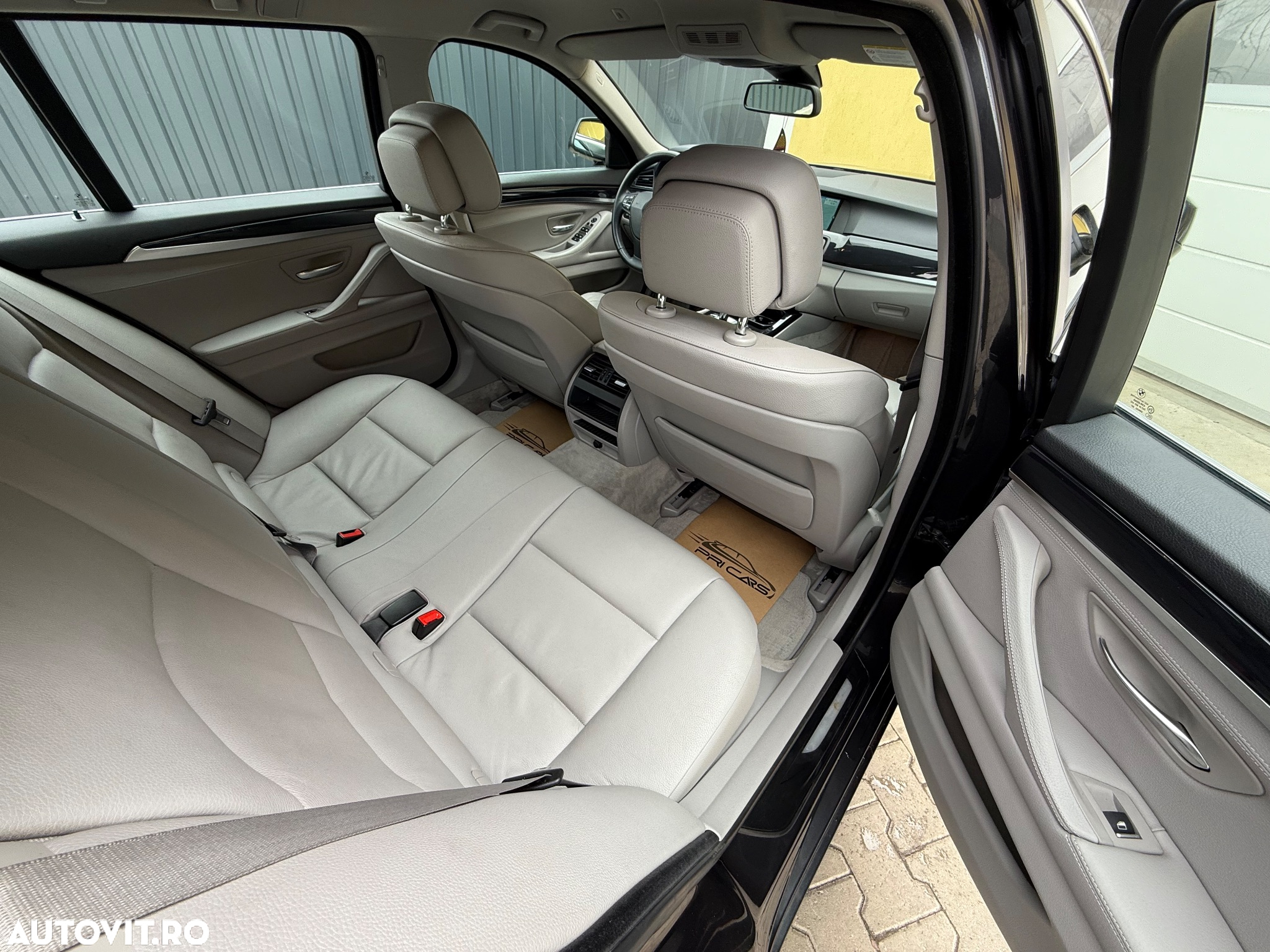 BMW Seria 5 520d Touring Aut. - 7