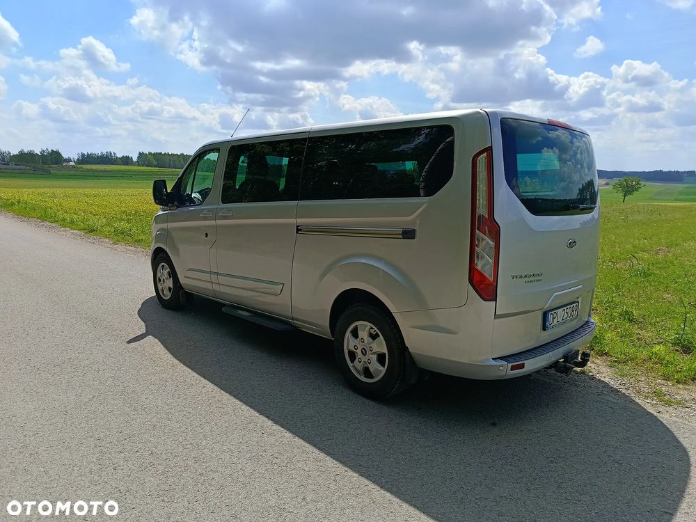 Ford Tourneo Custom - 3