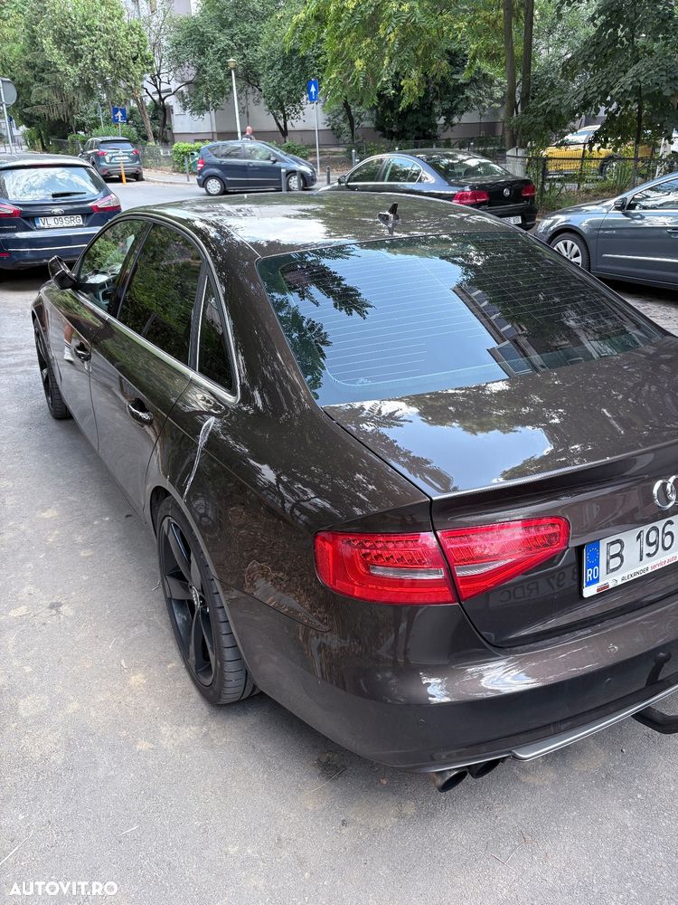 Audi A4 2.0 TDI quattro Stronic - 3