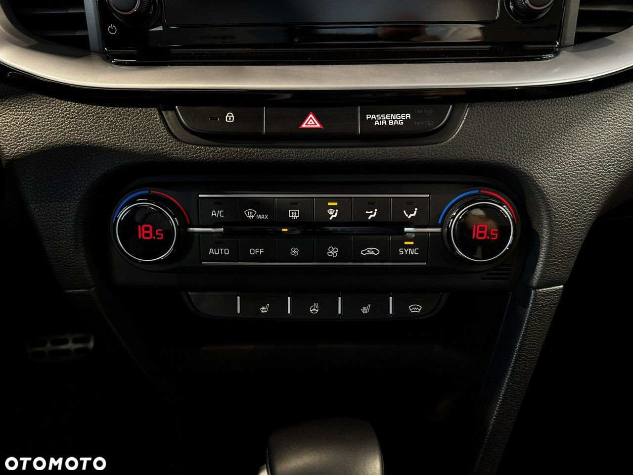 Kia ProCeed - 25