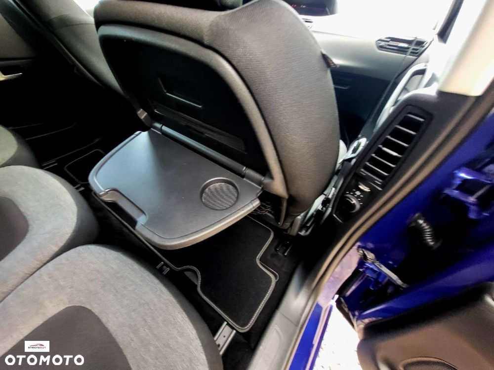 Citroën C4 Grand Picasso - 13
