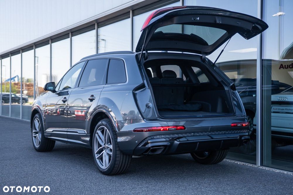 Audi Q7 - 9