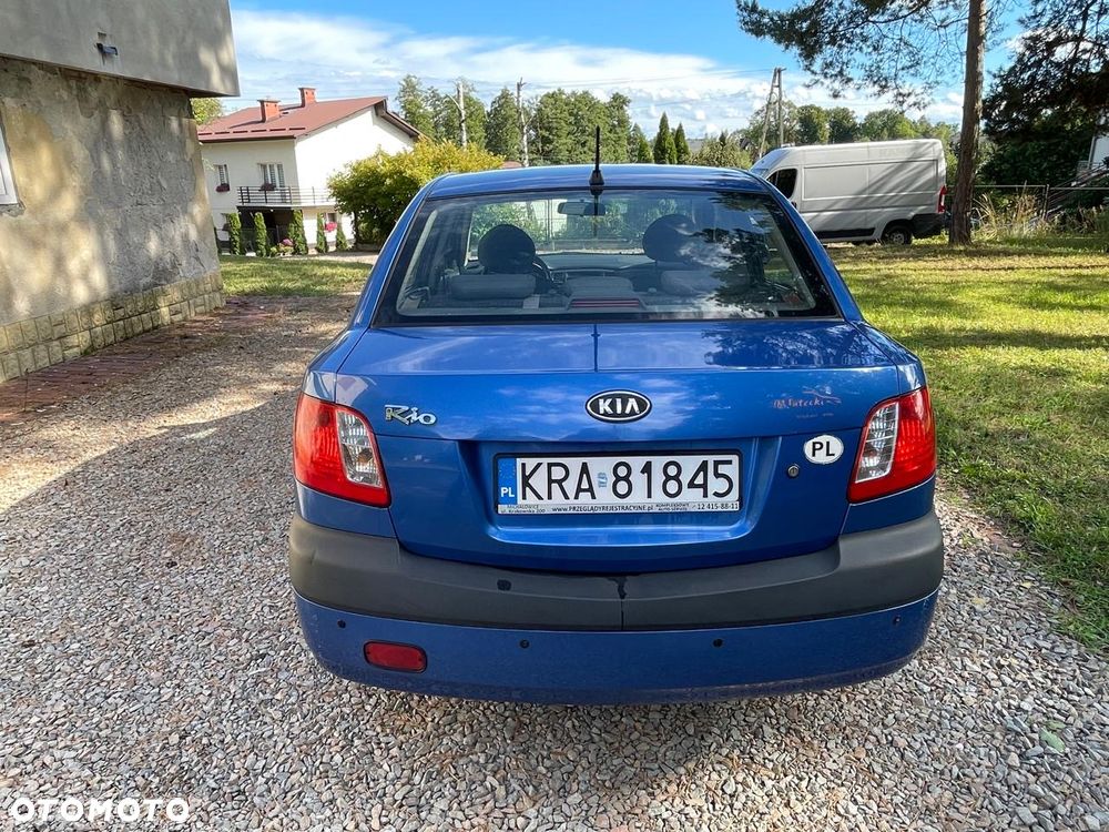 Kia Rio 1.4 Family - 5