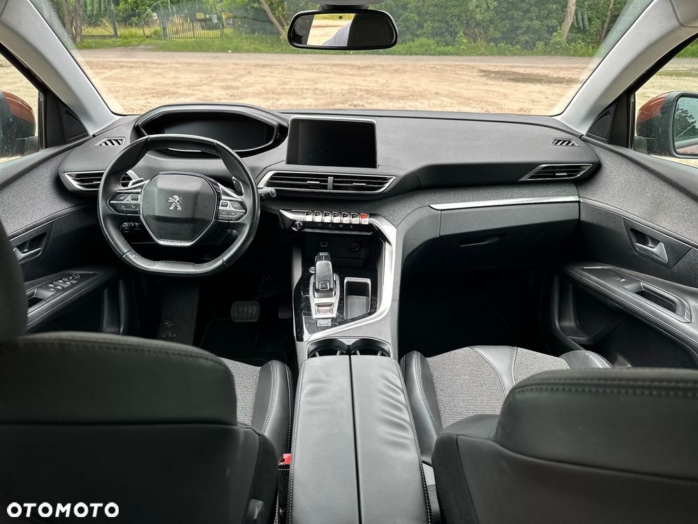 Peugeot 3008 1.2 PureTech Active S&S EAT6 - 11