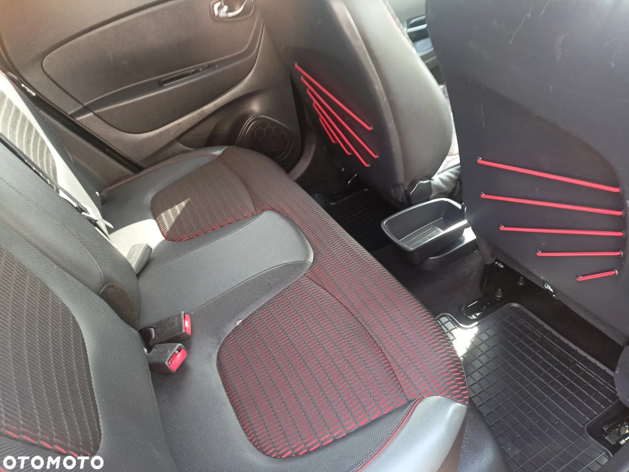 Renault Captur - 14
