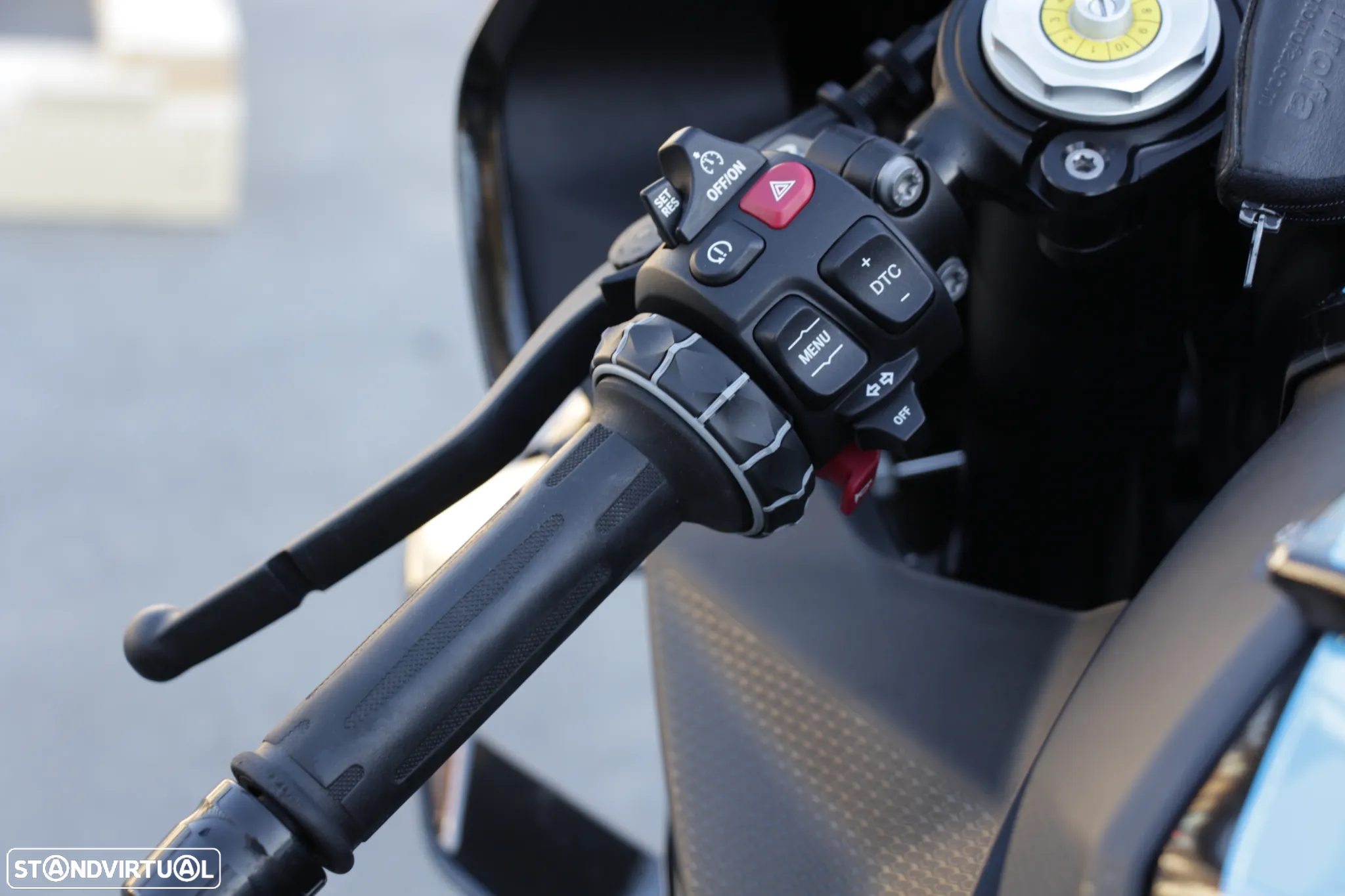 BMW M 1000 RR - 5