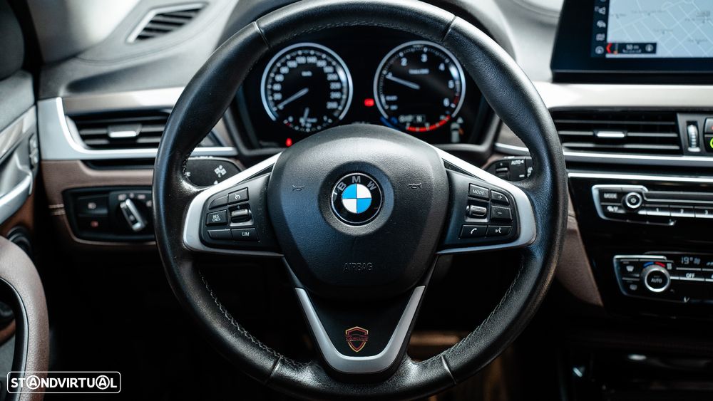 BMW X1 16 d sDrive xLine - 23
