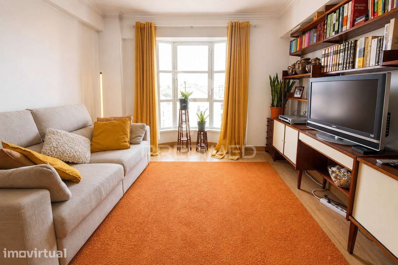 Apartamento T2 Tapada das Mercês | Sintra | Elevador | Varanda | Vi... - Grande imagem: 2/26