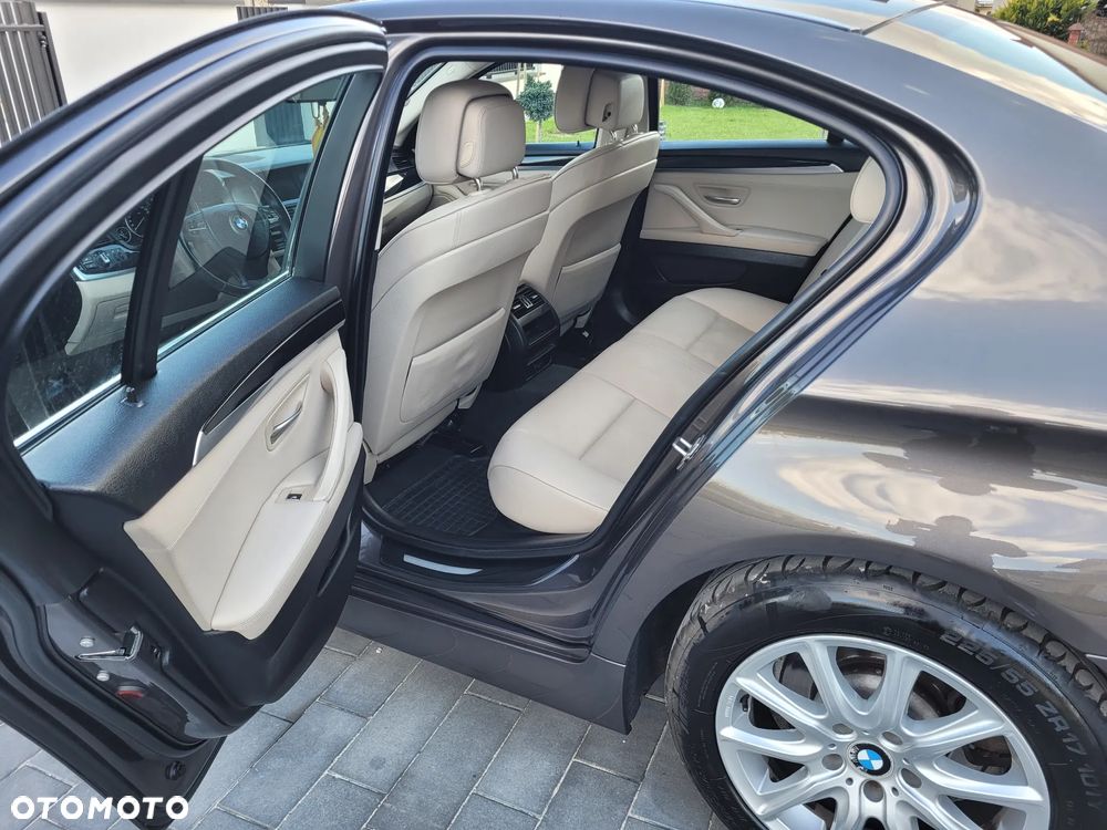 BMW Seria 5 520d - 5