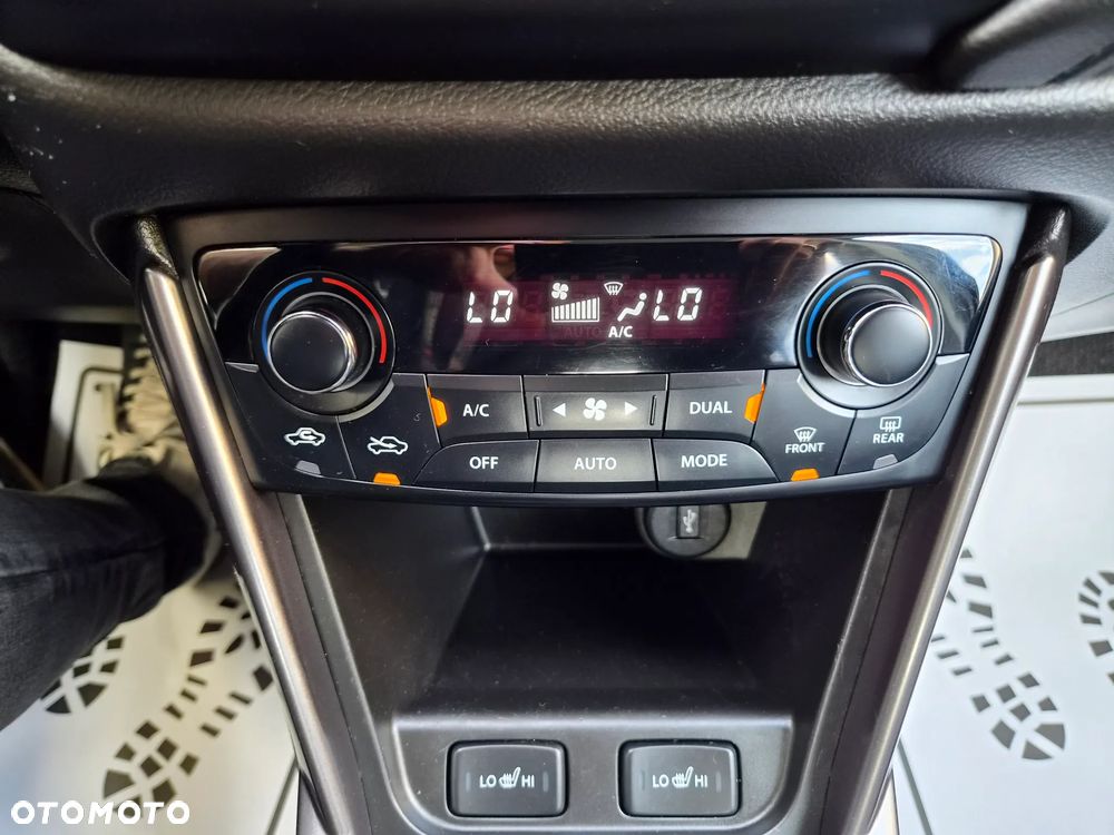 Suzuki SX4 S-Cross 1.4 T Premium - 35