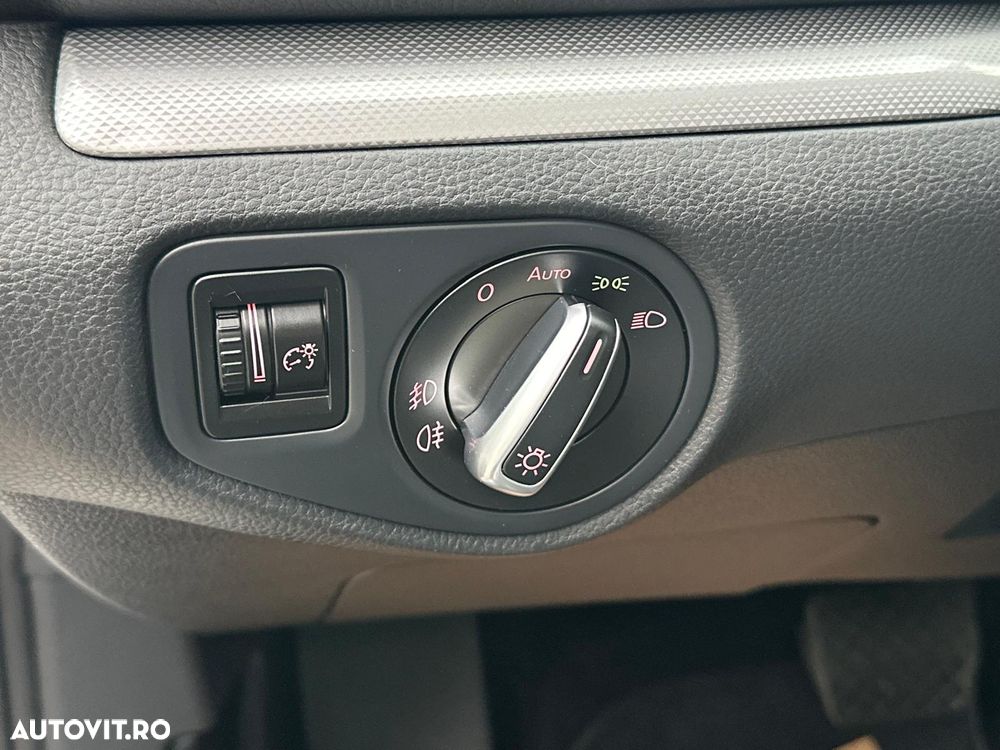 Volkswagen Sharan 2.0 TDI DSG BlueMotion Technology Life - 28