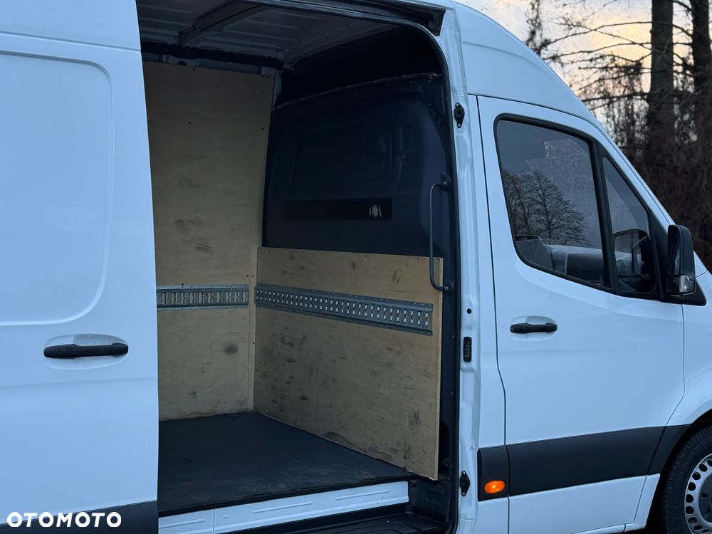 Mercedes-Benz Sprinter 315 CDI / 10.2022 / Średni L2 H2 / W907 Tylny Napęd / ZAREJESTROWANY W PL - 7