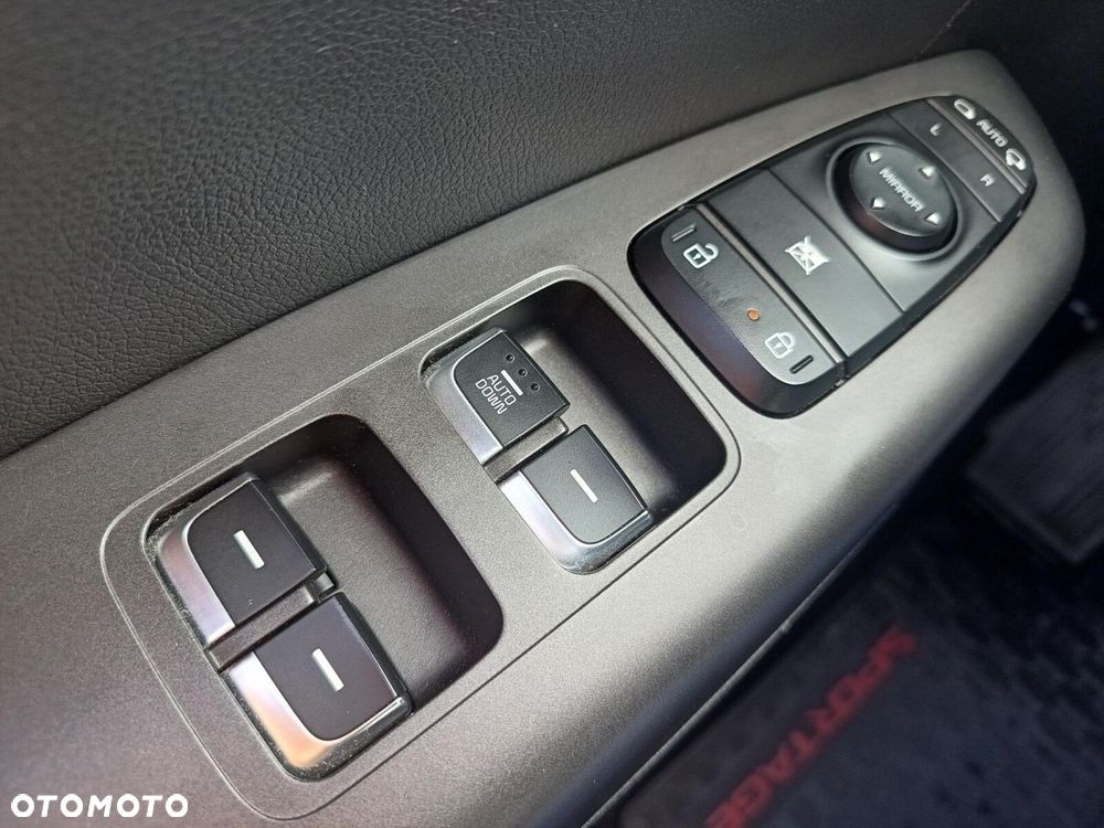 Kia Sportage 1.6 GDI M 2WD - 24