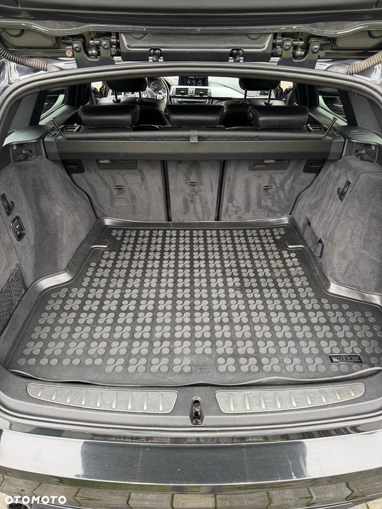 BMW Seria 3 330d Sport Line - 27