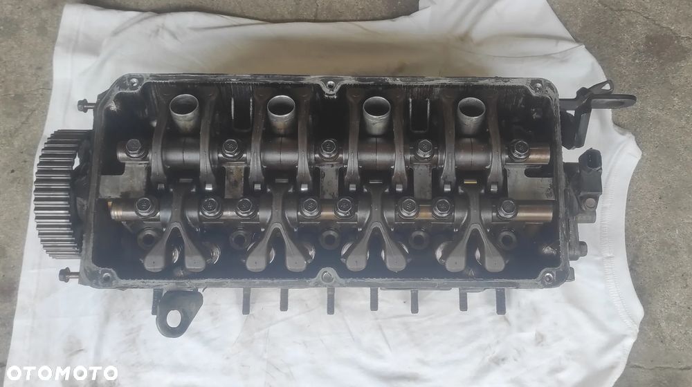 Głowica silnika Mitsubishi Lancer 1.6 4G18 G1S4FF kompletna - 4