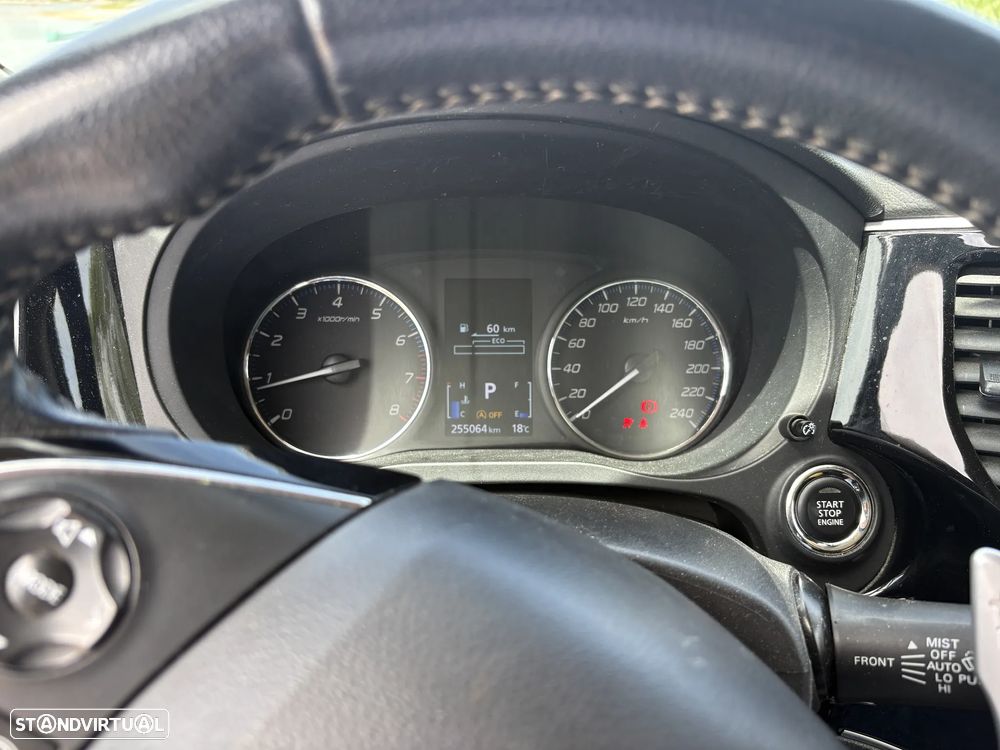 Mitsubishi Outlander 2.0 Kaiteki CVT - 3