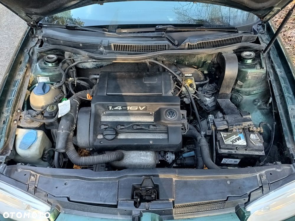 Volkswagen Golf 1.4 16V Basis - 16