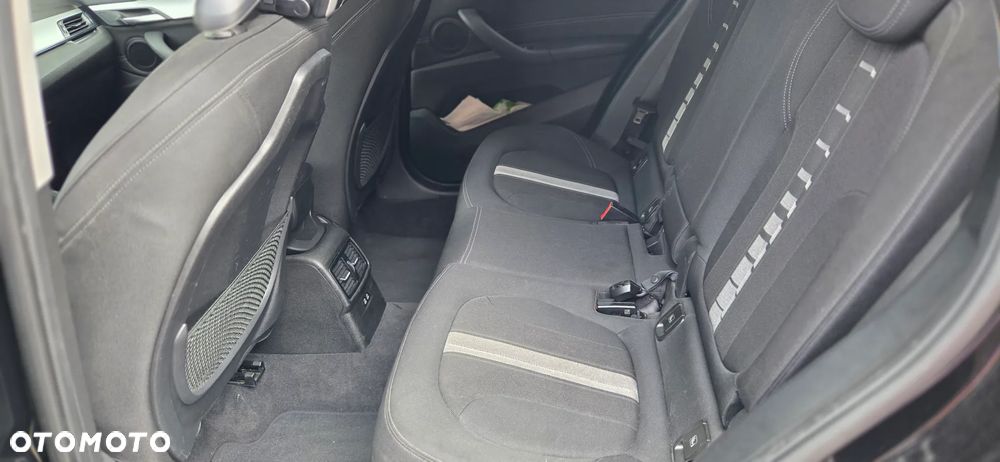 BMW X1 sDrive18d Advantage - 22