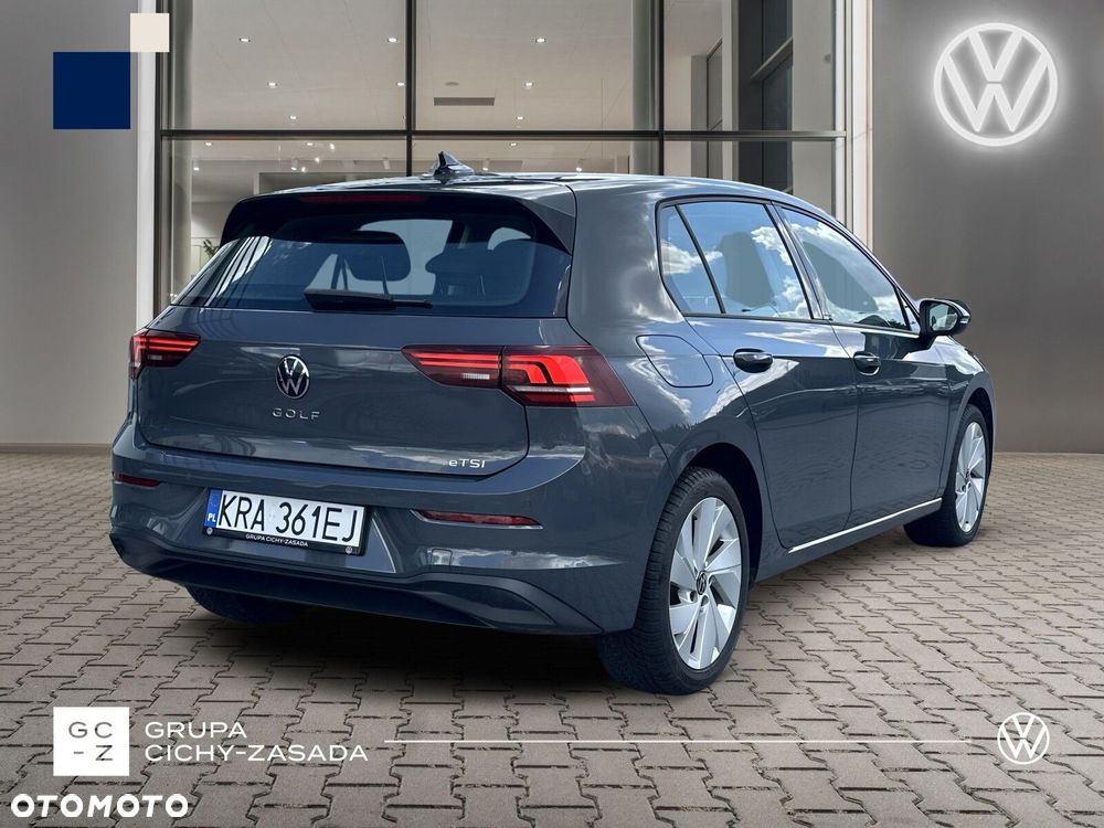 Volkswagen Golf - 6