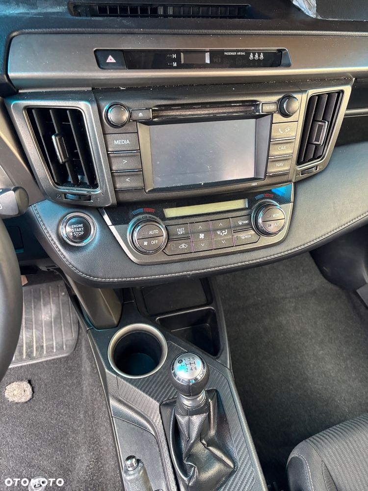 Toyota RAV4 2.0 D-4D 4x2 Start-Stop Comfort - 4