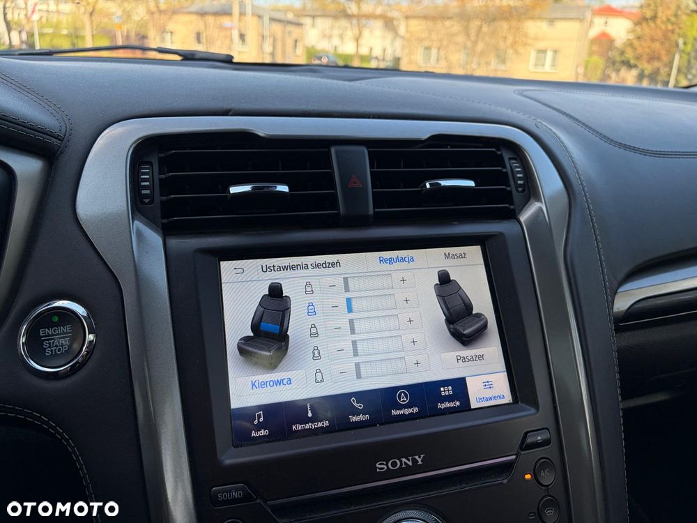 Ford Mondeo SW 2.0 Hybrid Vignale - 29