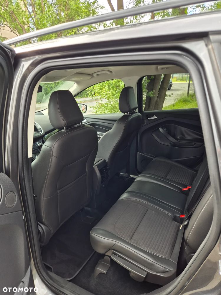Ford Kuga 1.5 TDCi FWD Titanium - 10