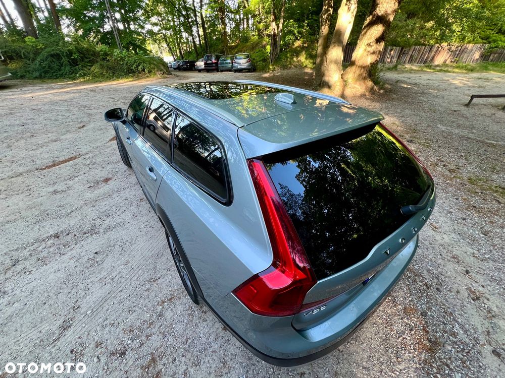 Volvo V90 Cross Country D5 AWD - 25