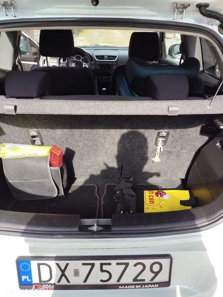 Suzuki Swift - 11