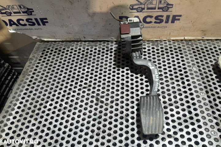 Pedala acceleratie 13305804 13305804 Opel Corsa D [2006 - 2011] Hatch - 1
