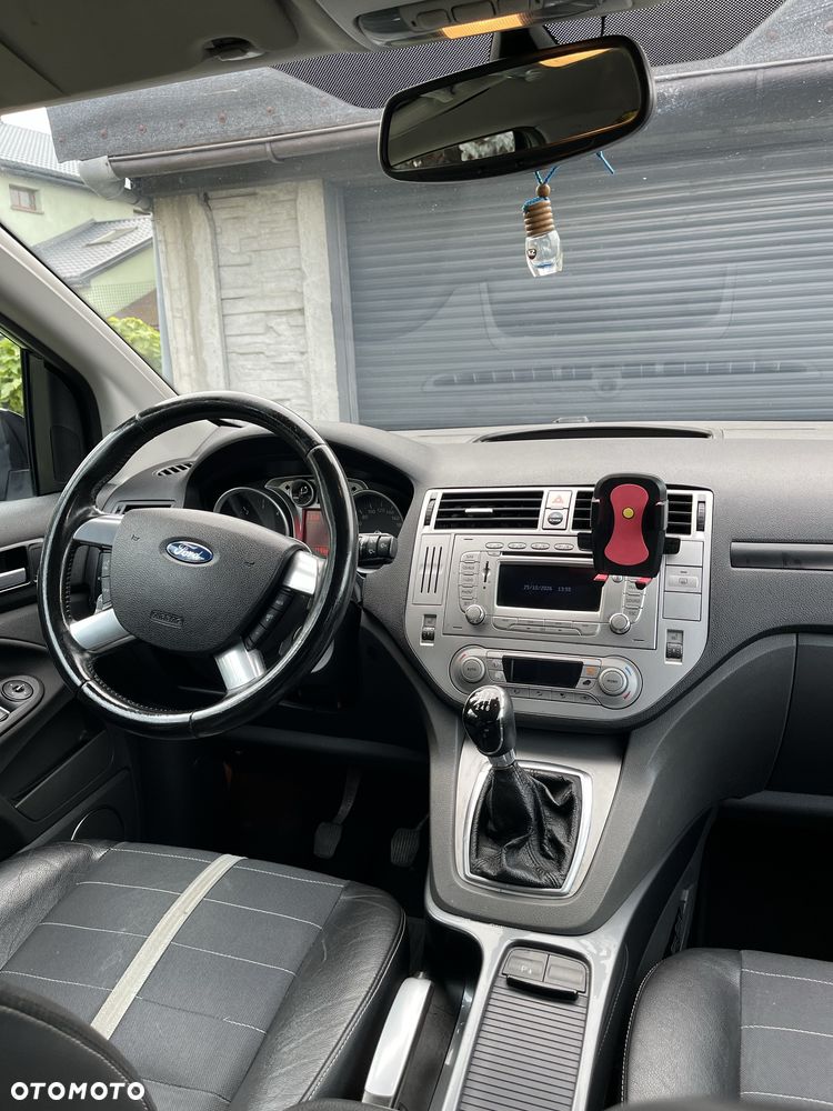 Ford Kuga - 5