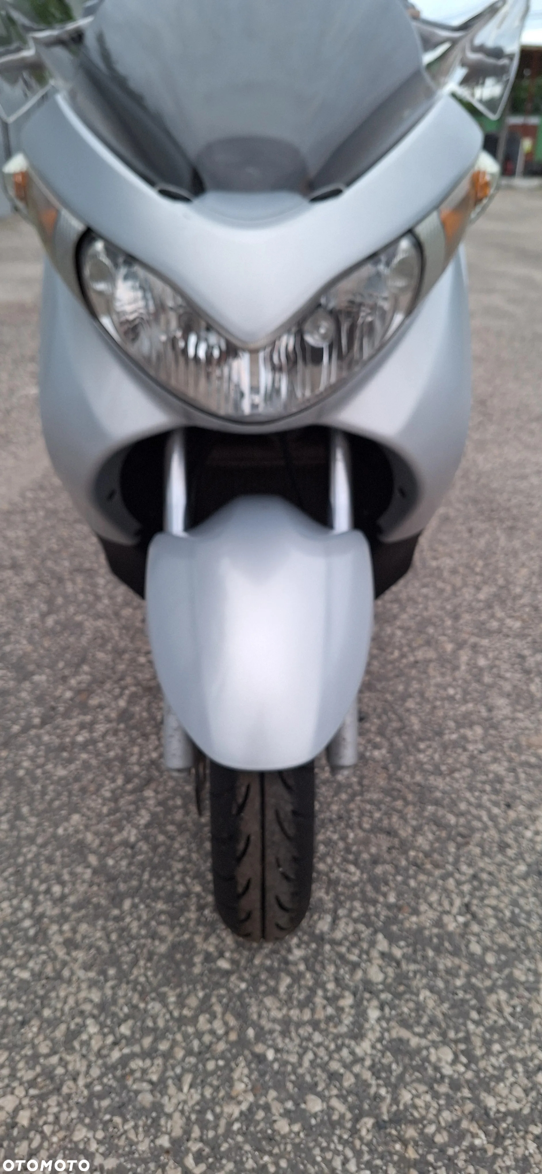 Suzuki Burgman - 18