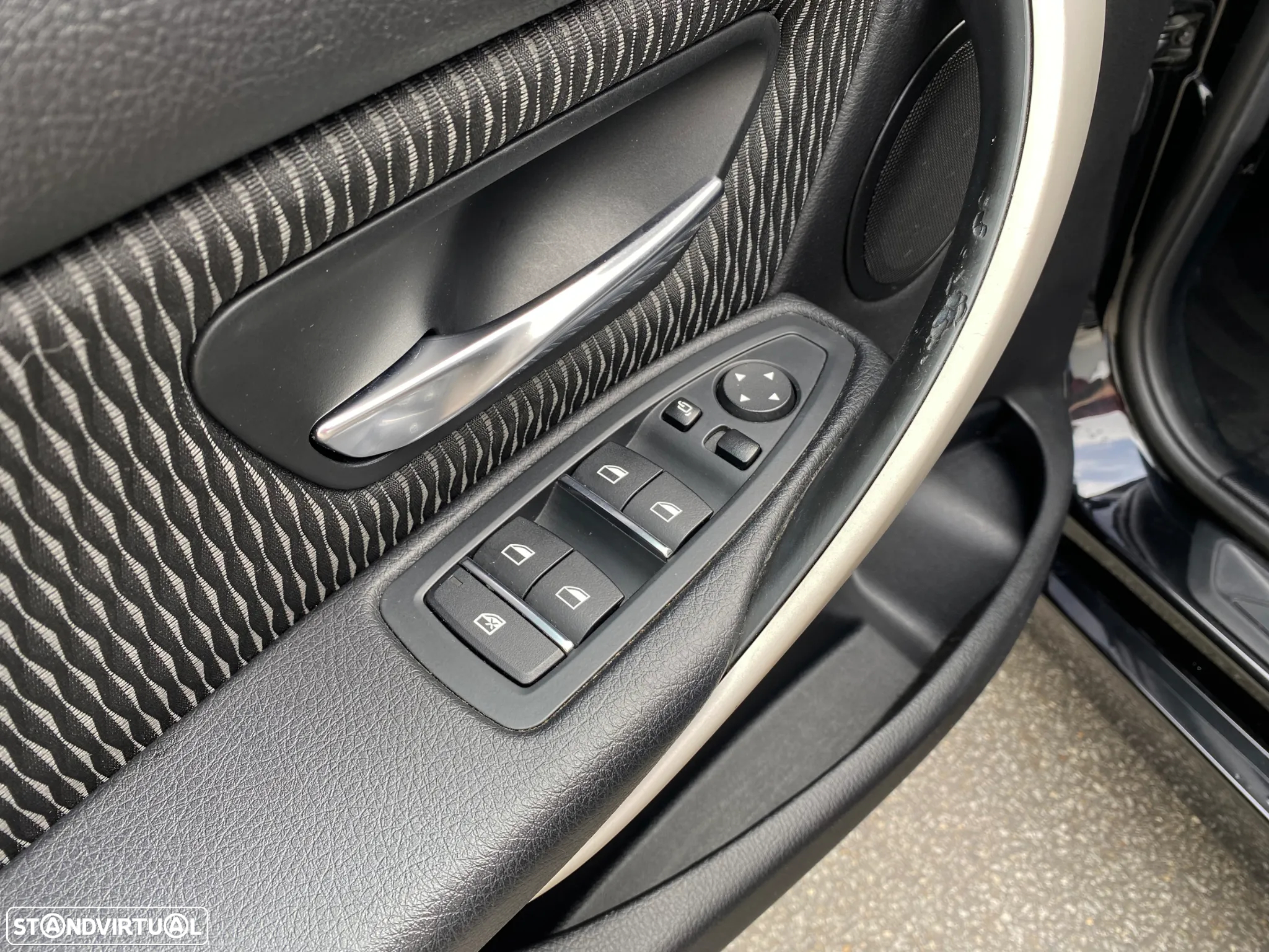 BMW 320 d Touring xDrive Auto - 21