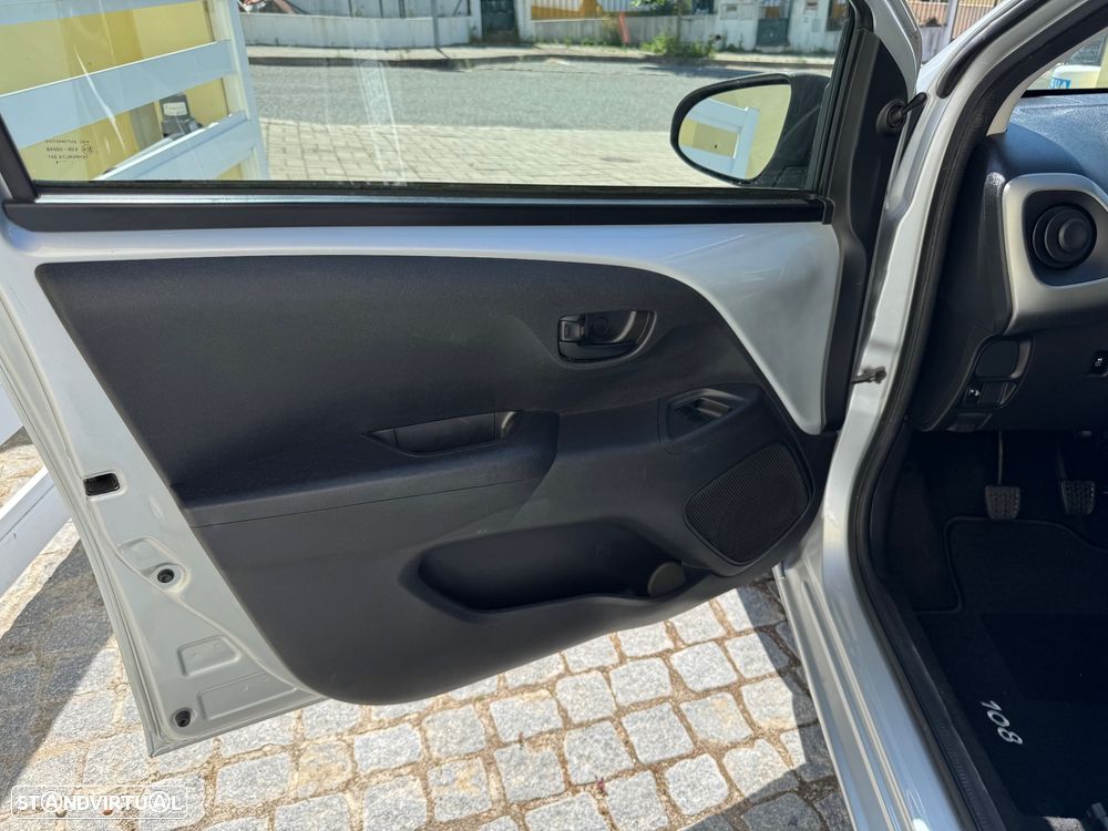 Peugeot 108 1.0 VTi Style - 31