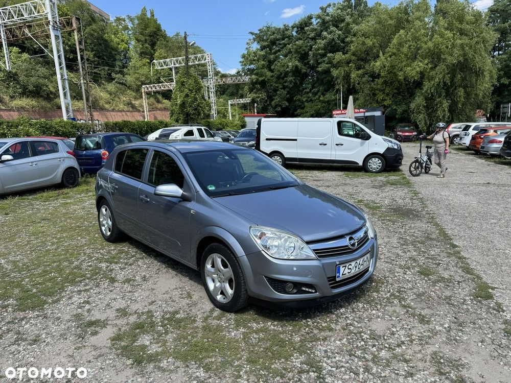 Opel Astra - 40