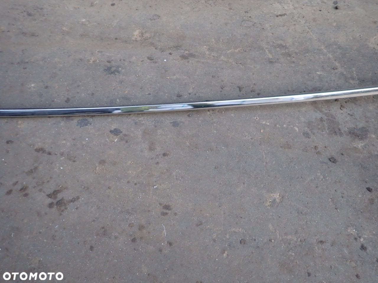 LISTWA DACHOWA PRAWA INFINITI M37X - 3