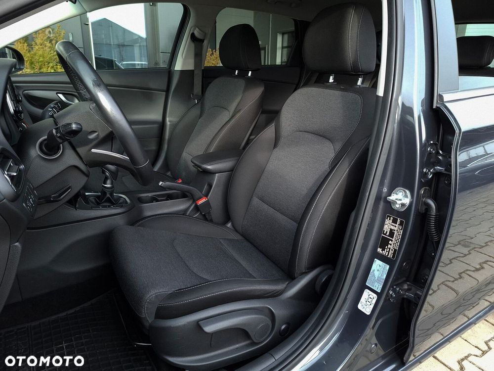 Hyundai i30 1.0 T-GDI Smart - 12